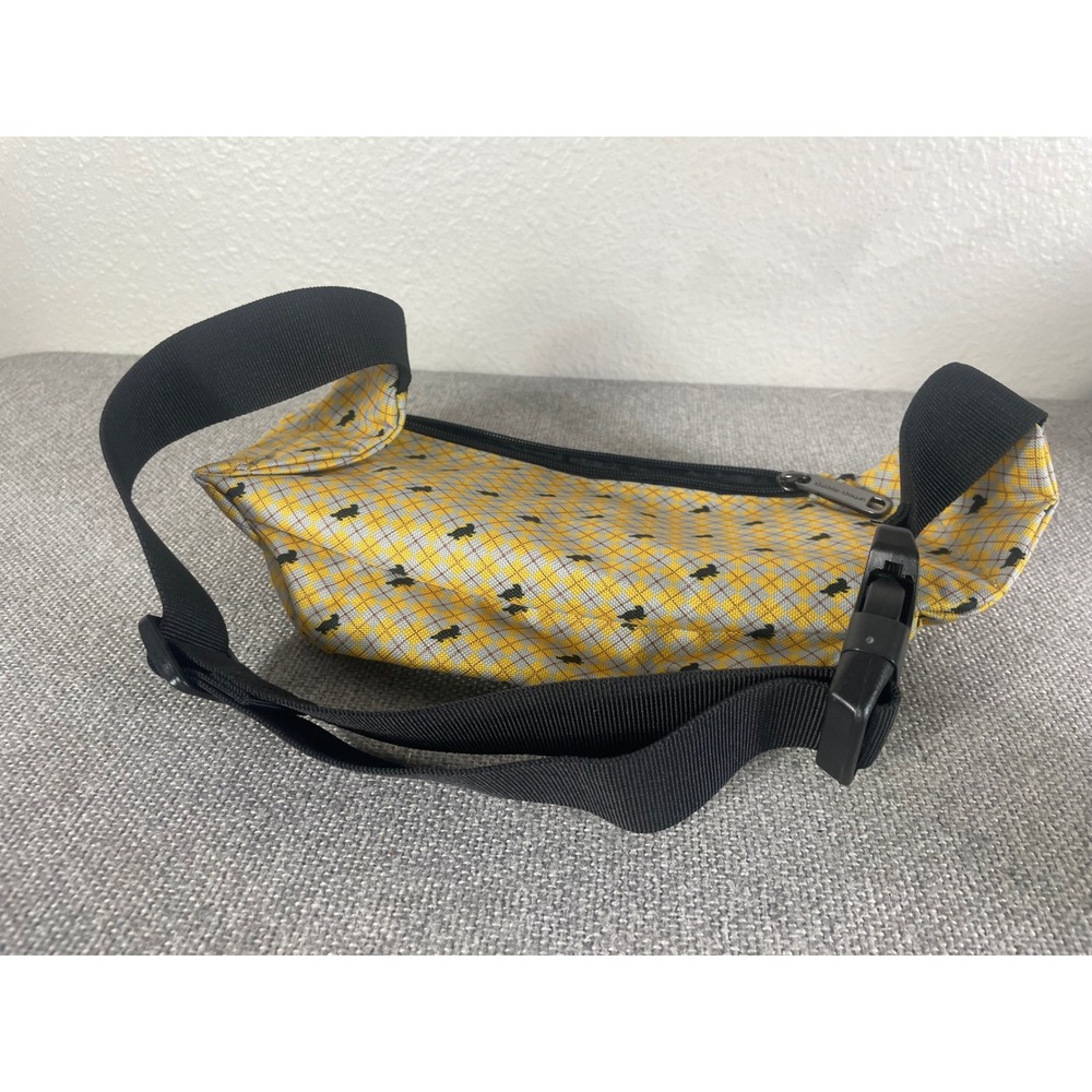 Harry Potter Hufflepuff Buckle-Down Fanny Pack Yellow Badger Wizarding World Bag - Picture 8 of 12